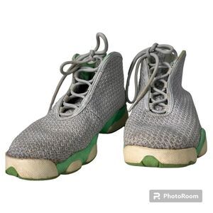 Air Jordan Horizon Green Glow Sneakers Gray Mint ladies‎ 6.5 or kids 5